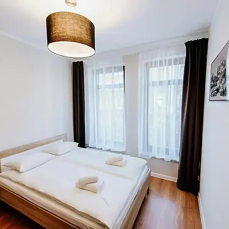 Golden Queen Jewish District