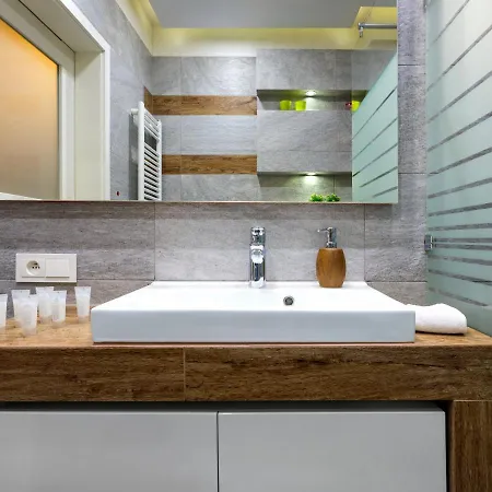 Golden Queen Jewish District * Kraków